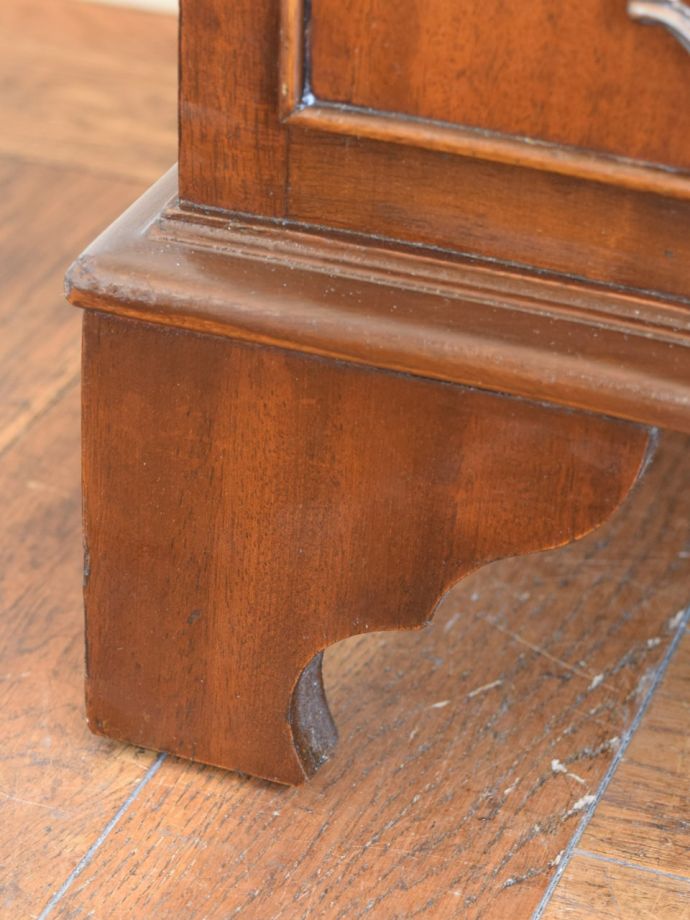 アンティーク家具の脚