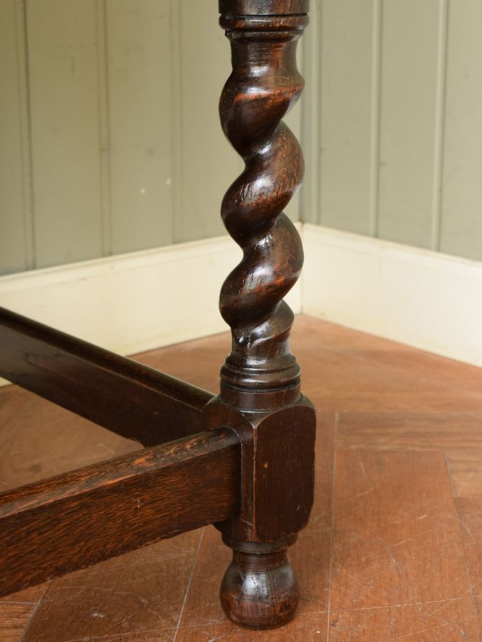 アンティーク家具の脚