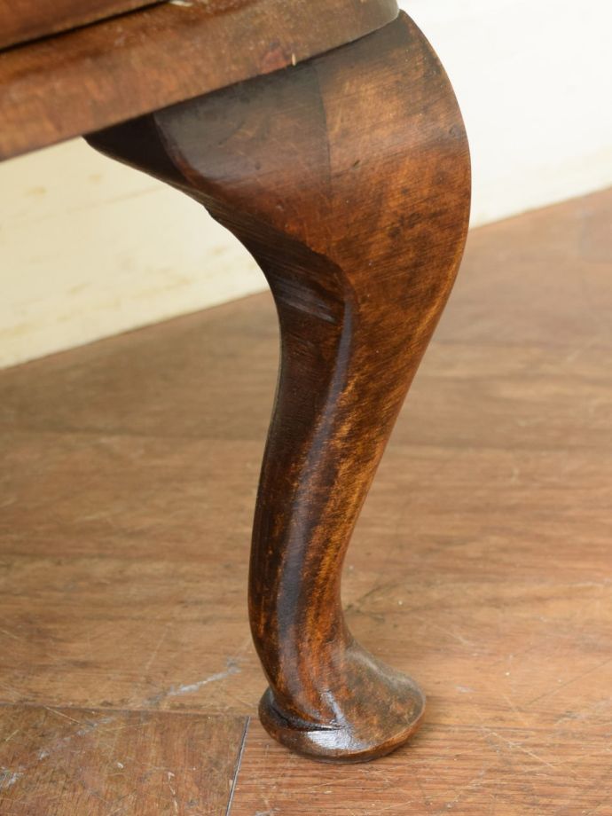 アンティーク家具の脚