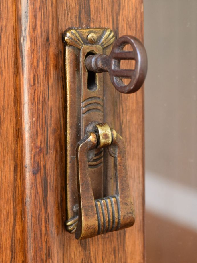 アンティークの鍵と取っ手