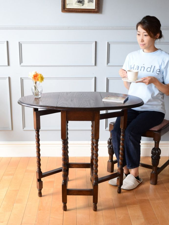 アンティークのゲートレッグテーブル