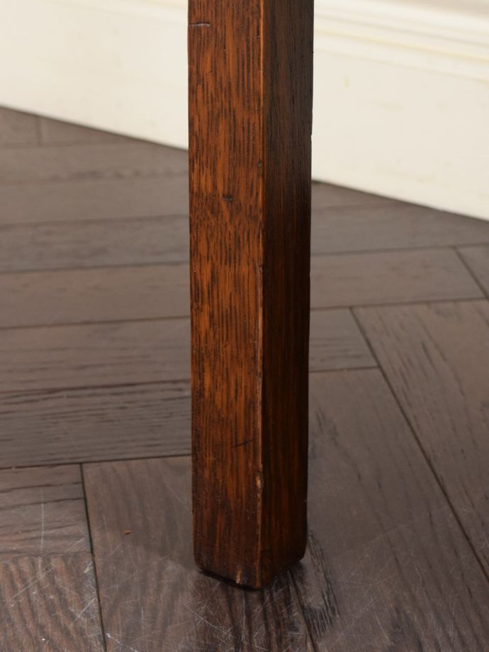 アンティーク家具の脚