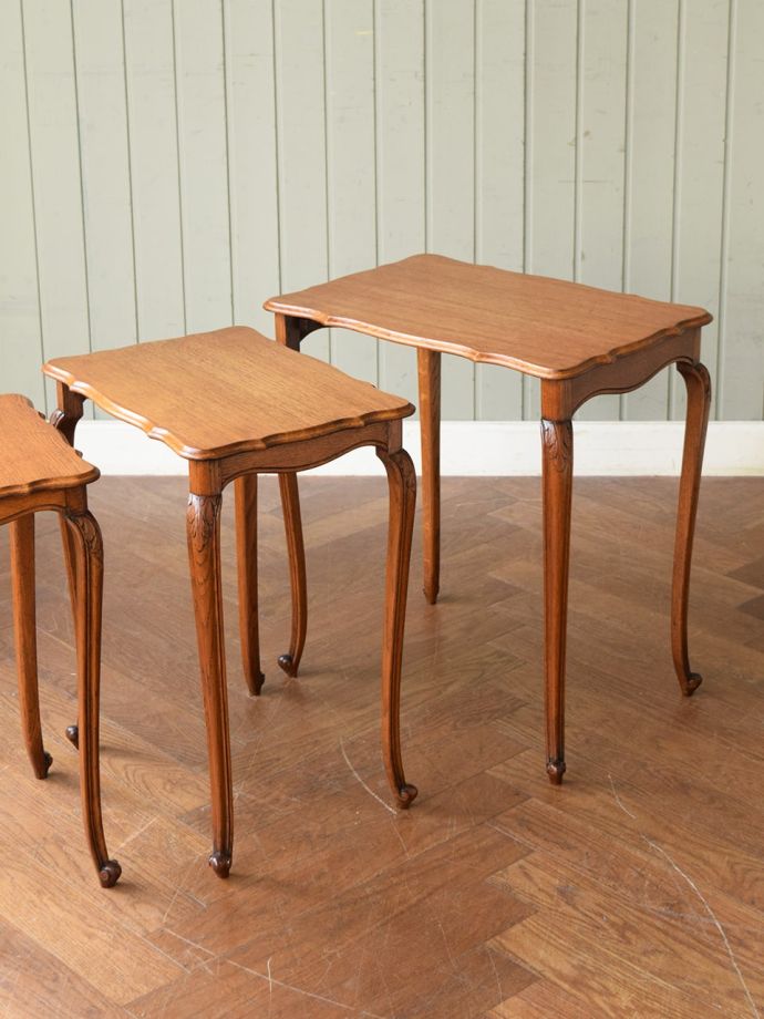 おしゃれなネストテーブル