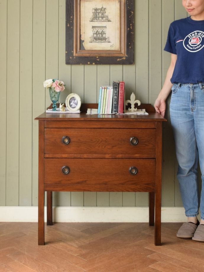 イギリスのアンティークチェスト