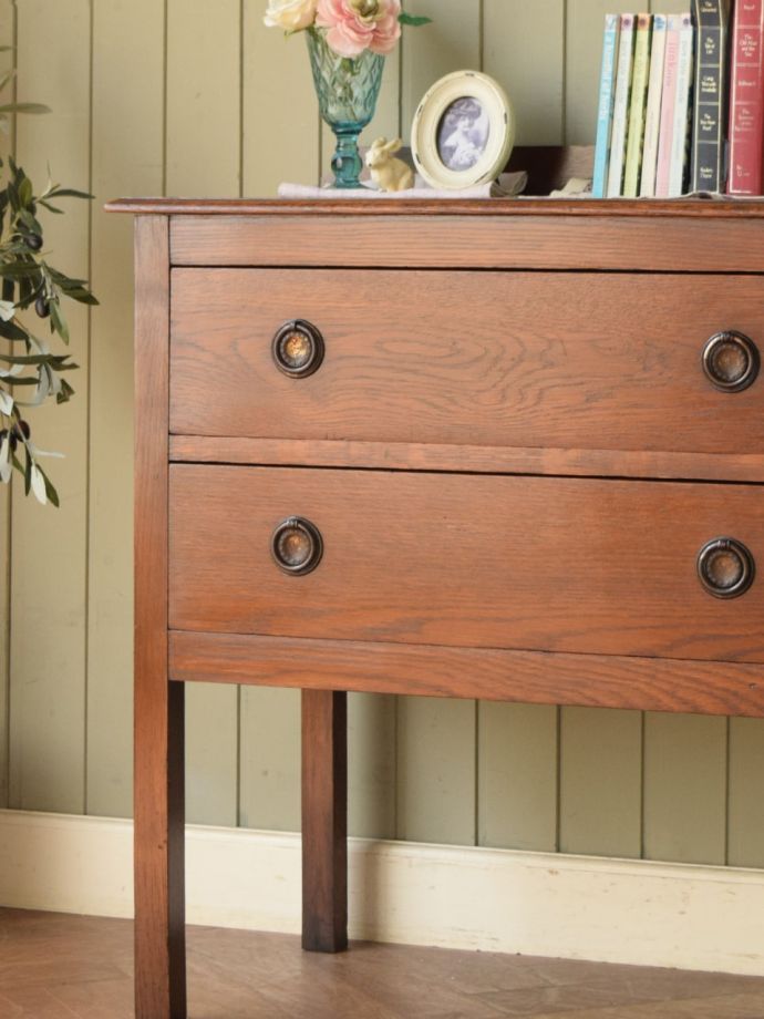 おしゃれなアンティークチェスト