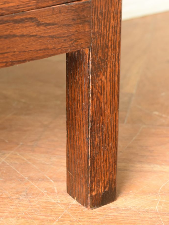 アンティーク家具の脚