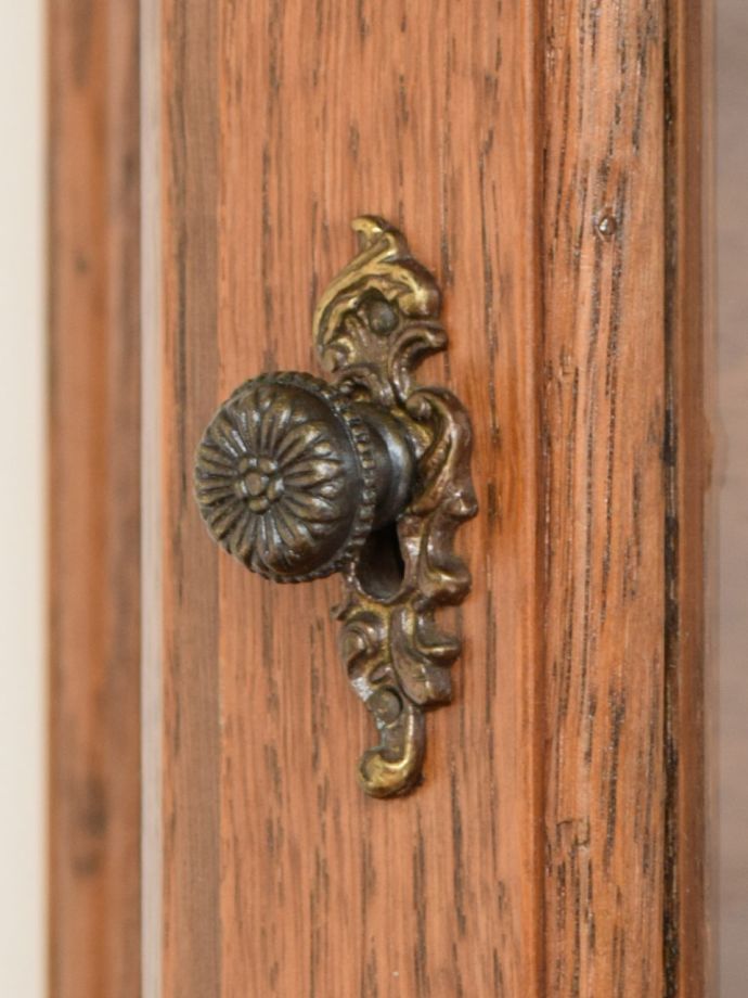 アンティーク家具の取っ手