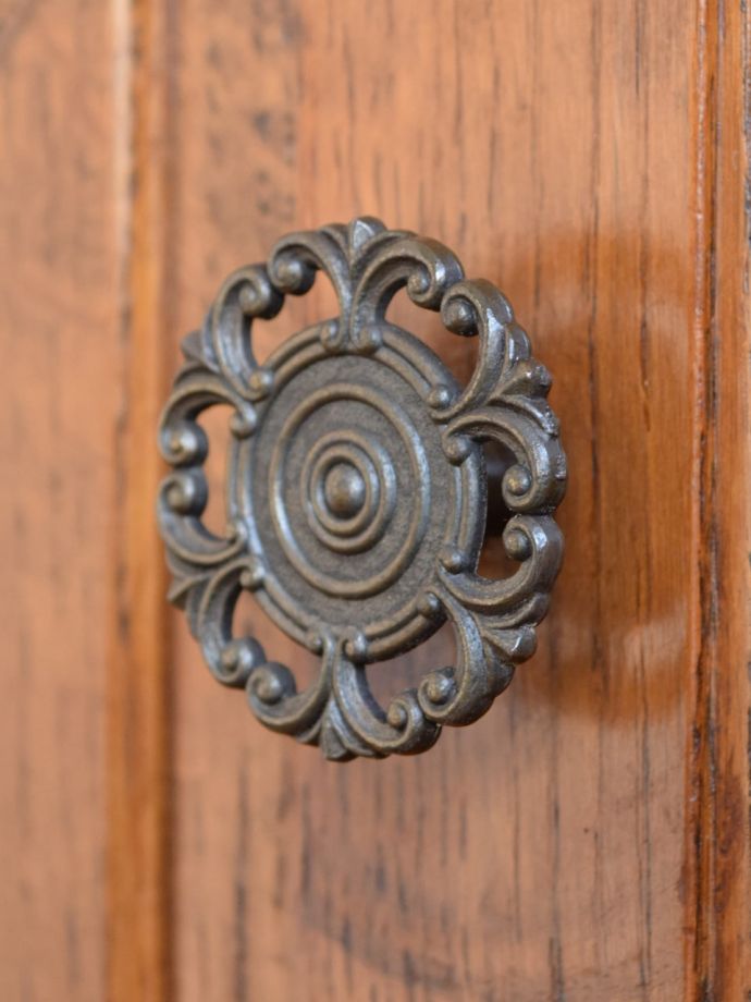 アンティーク家具の取っ手 