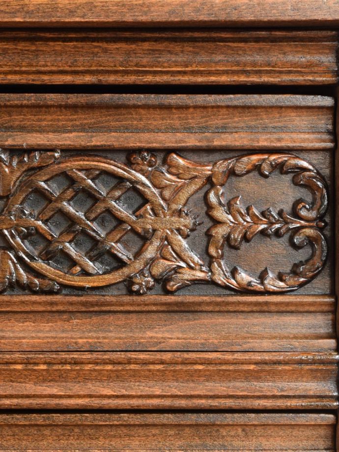 チェストのおしゃれな装飾