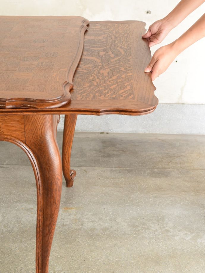 伸長式テーブルのサイズ変更方法