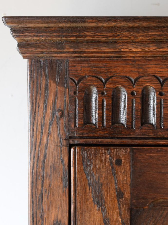 サイドボードの装飾