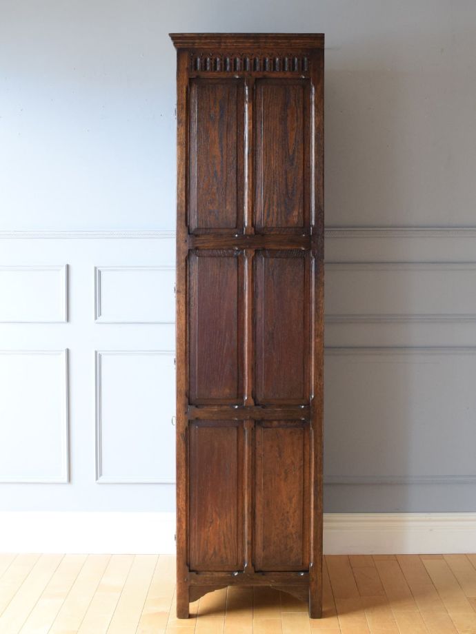 サイドボードの側面