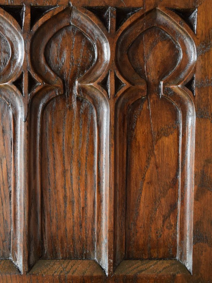 キャビネットの装飾