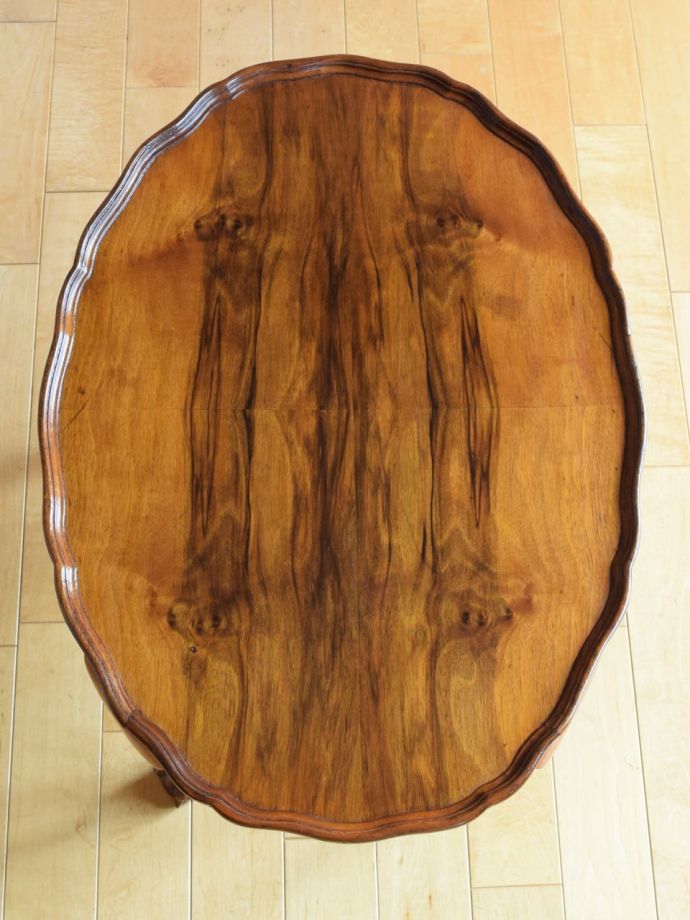 アンティークのテーブルの天板