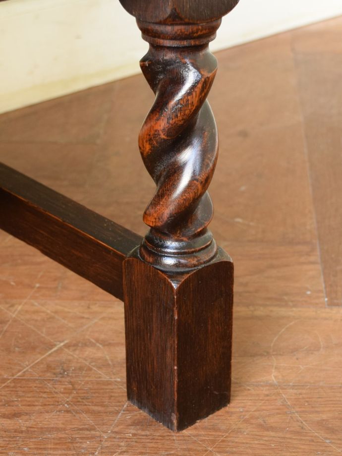 アンティーク家具の脚