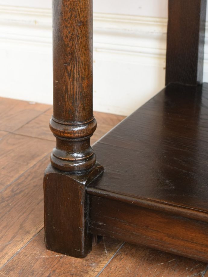 アンティーク家具の脚