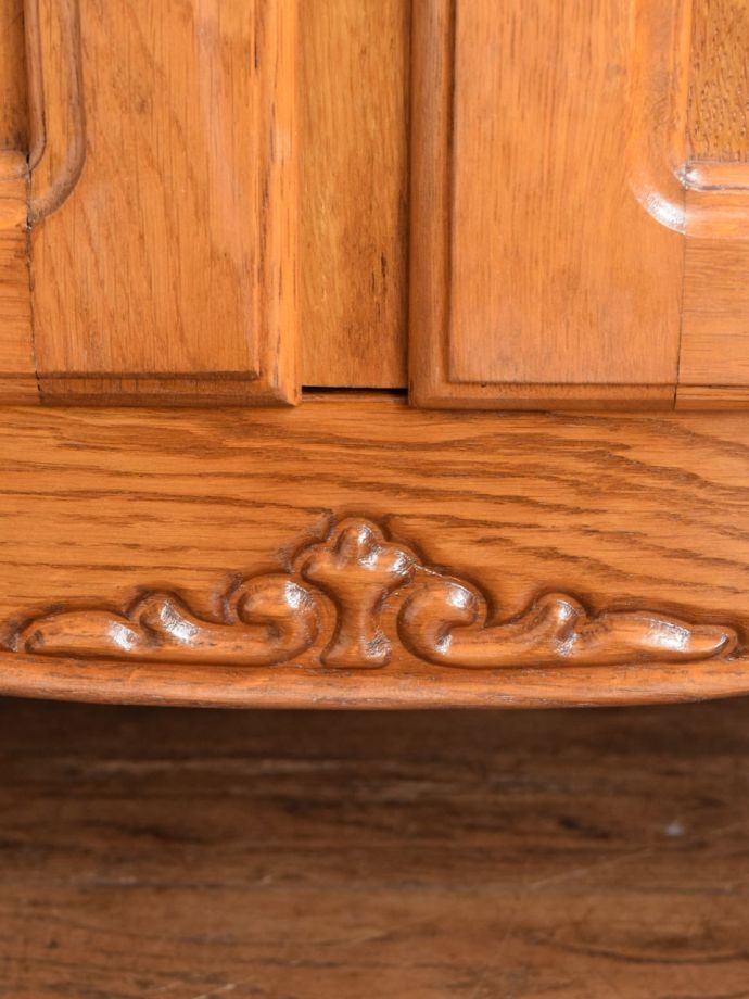 サイドボードの装飾