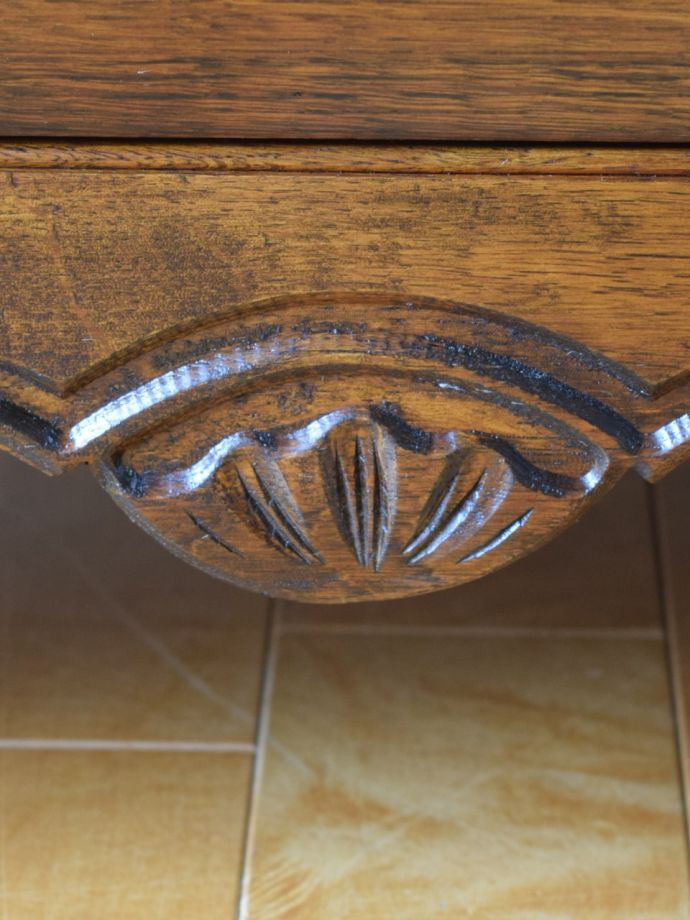 コモードの装飾