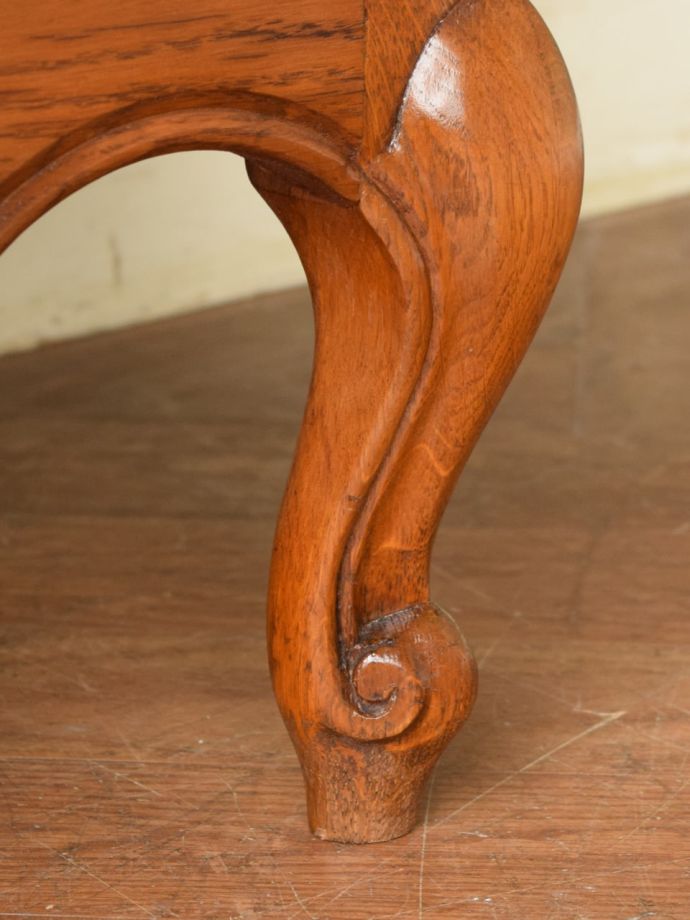 アンティーク家具の脚