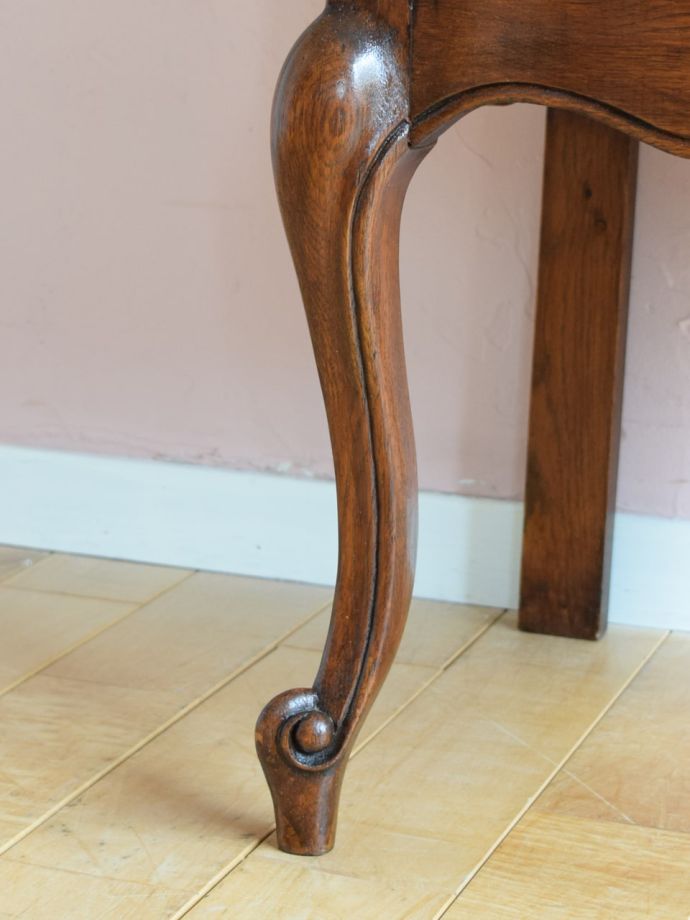 アンティーク家具の脚