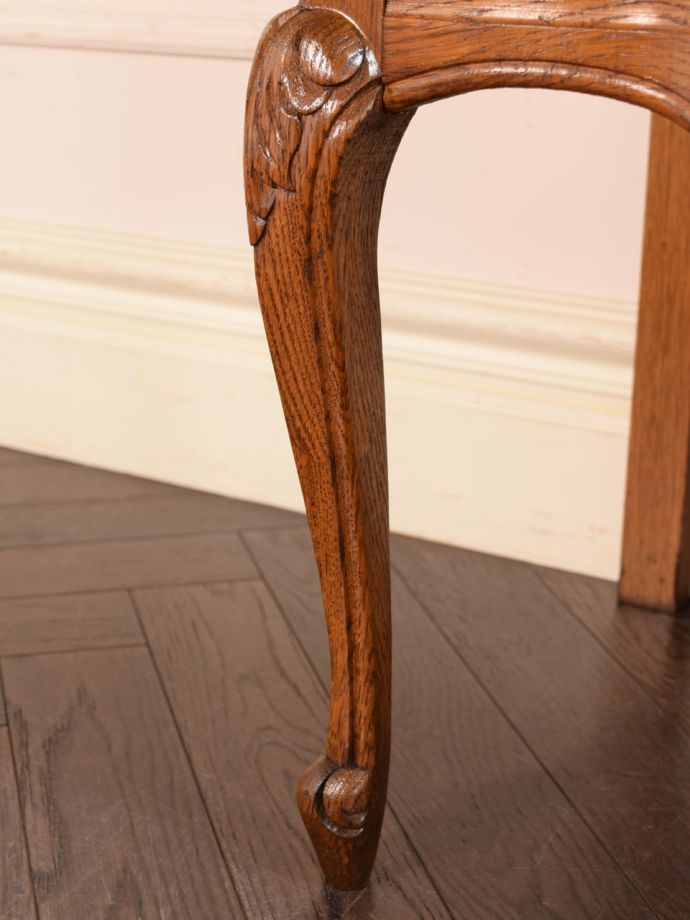 アンティーク家具の脚