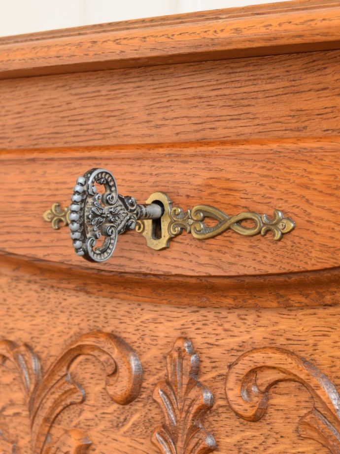 アンティーク家具の取っ手