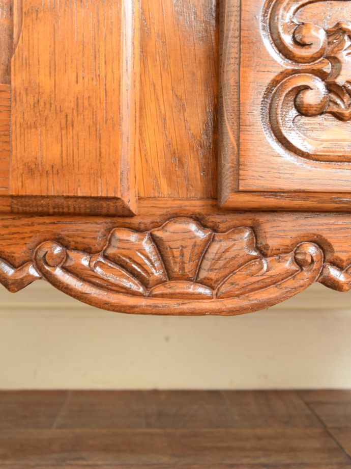 サイドボードの装飾