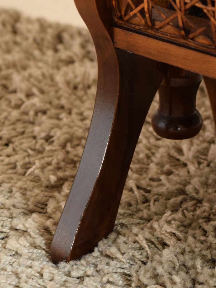 マガジンラックの脚