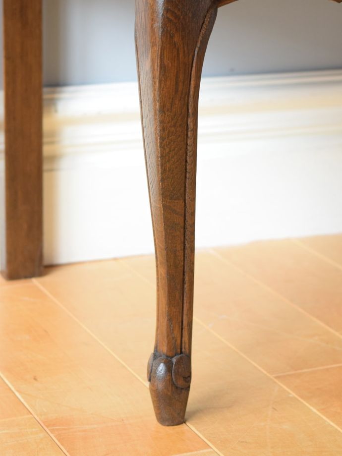 アンティーク家具の脚