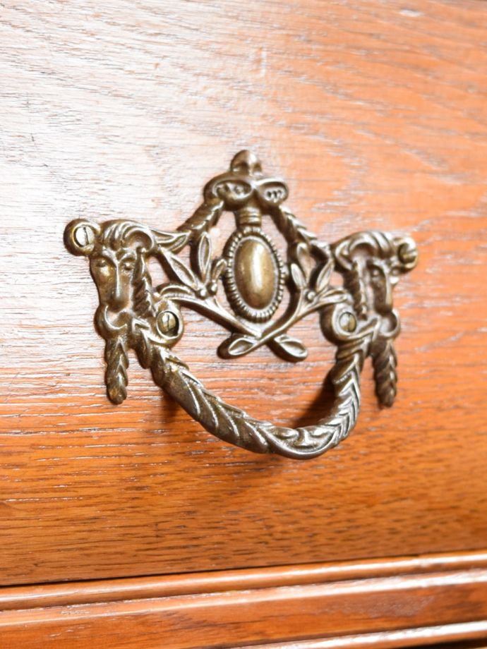 アンティークチェストの取っ手