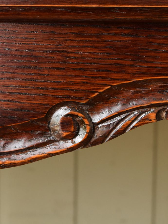 アンティークらしい彫