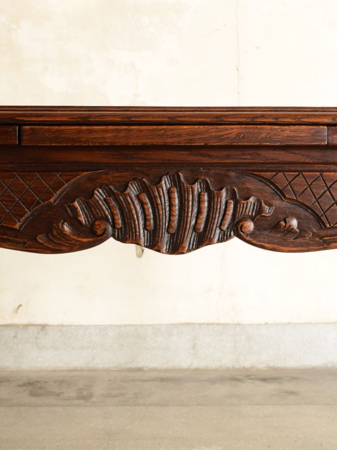 フランスらしい優美な装飾