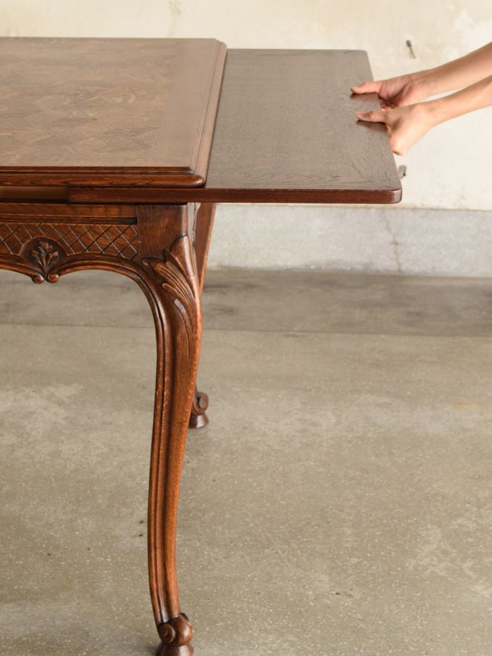 伸長式テーブルのサイズ変更方法