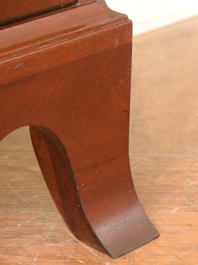 アンティーク家具の脚