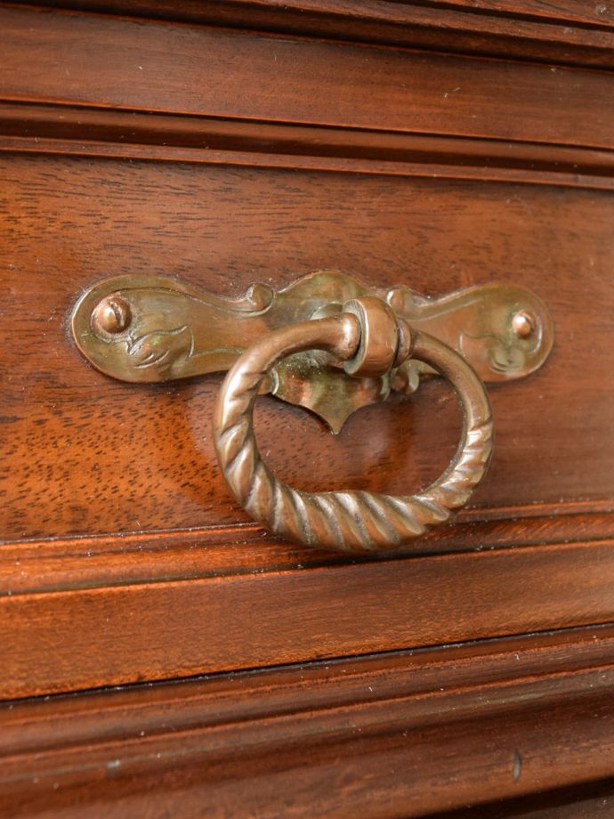 アンティーク家具の取っ手