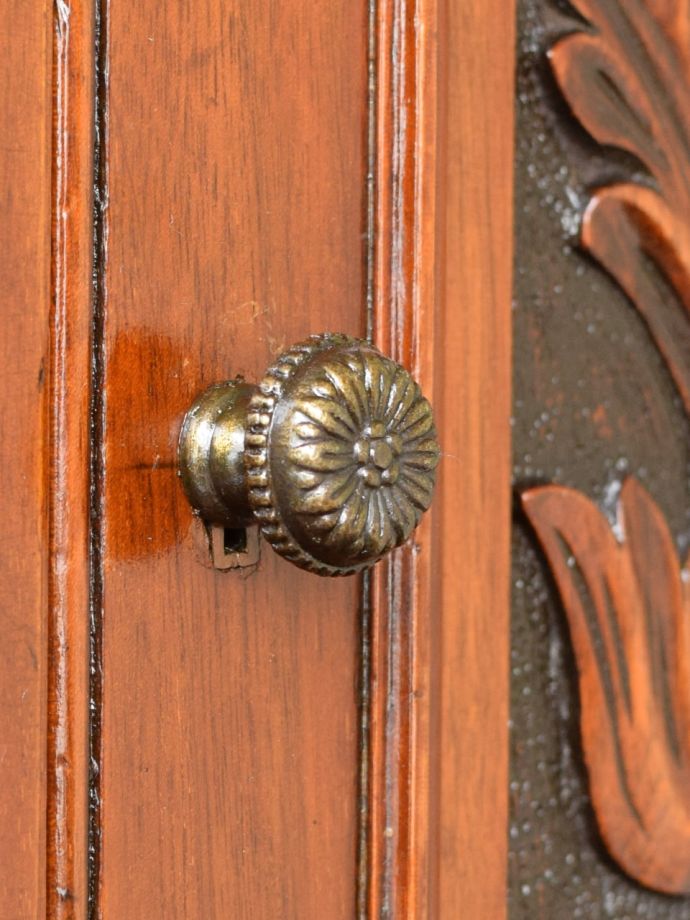 アンティーク家具の取っ手