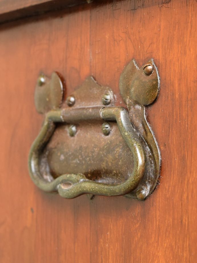 アンティーク家具の取っ手