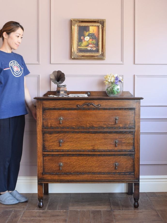 イギリスのアンティークチェスト