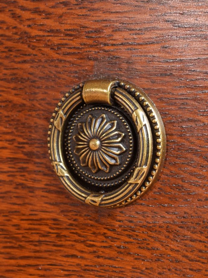 アンティークチェストの取っ手