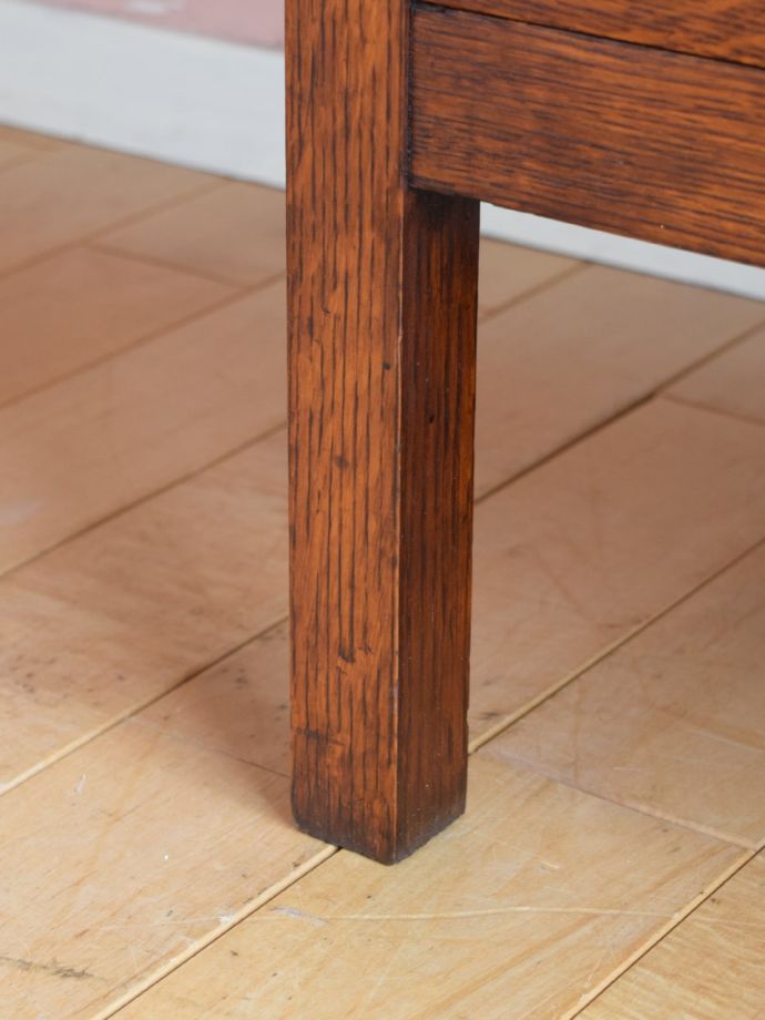 アンティーク家具の脚