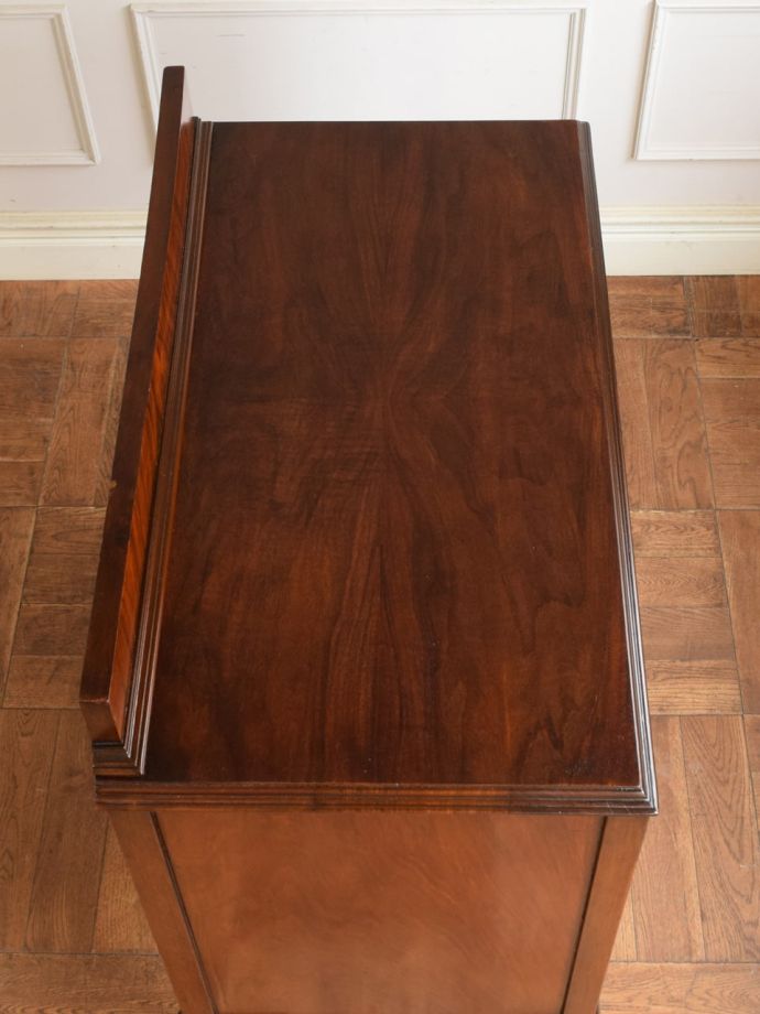 おしゃれなチェストの天板