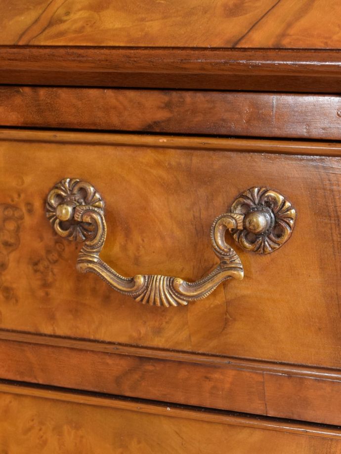 ビューローの取っ手