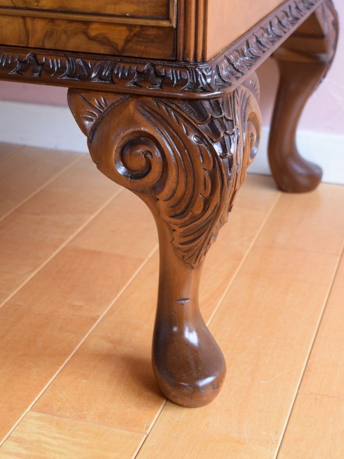 アンティーク家具の脚