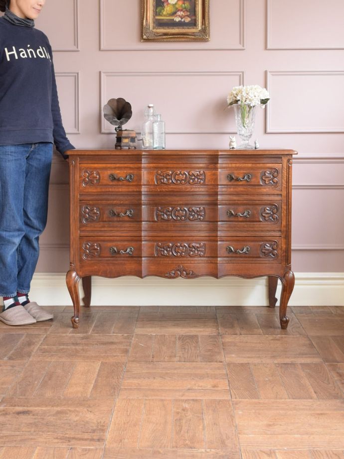 フランスのアンティークチェスト