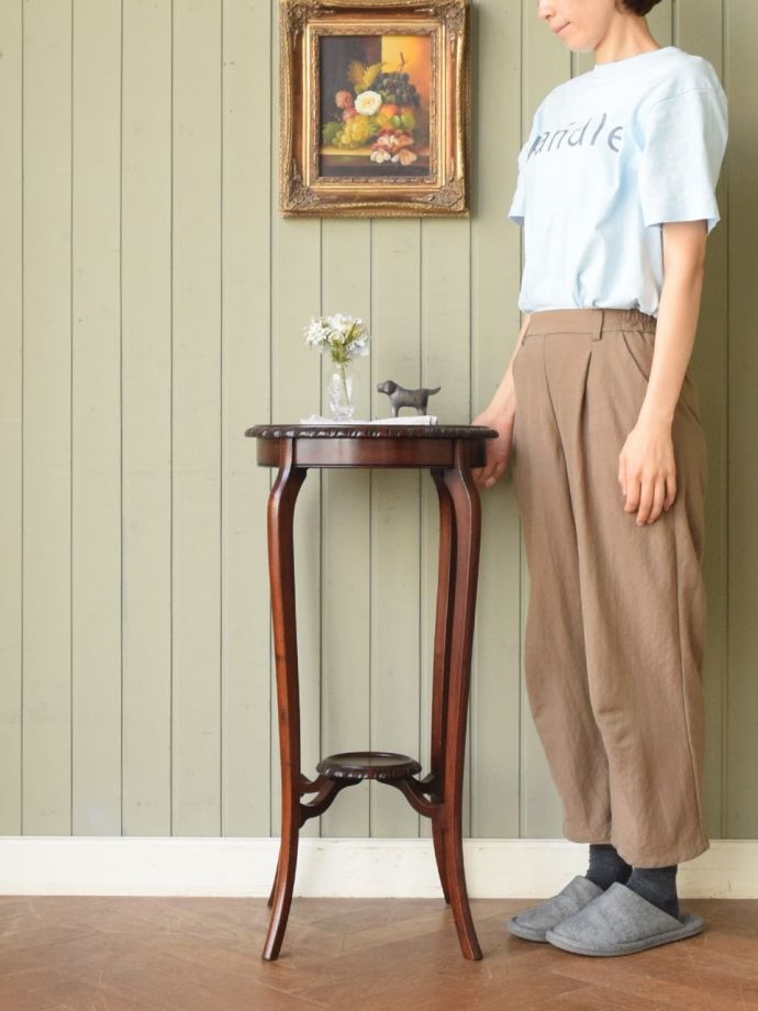 アンティークのプランツスタンド