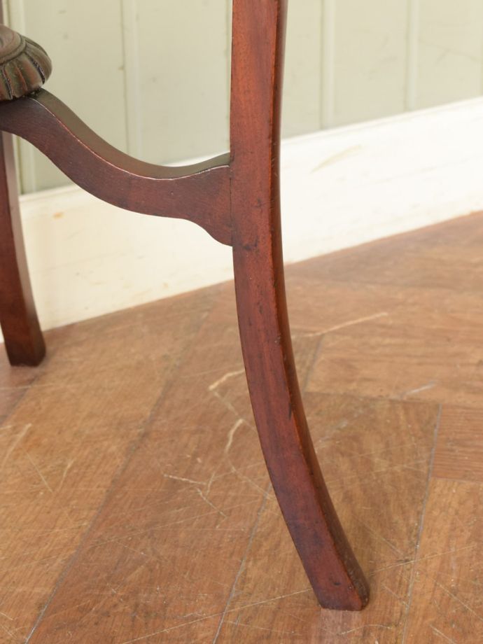 アンティーク家具の脚