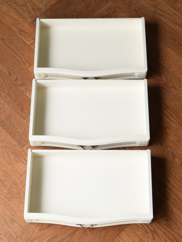 希少♦️高級 ホワイトラタン チェスト♦️フレンチシャビー ♦️他デザインあり♦️送料込 希少♦️高級 ホワイトラタン チェスト♦️フレンチシャビー ♦️他