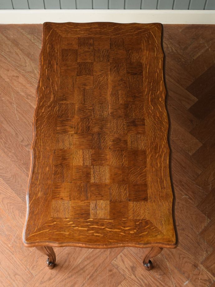 アンティークコーヒーテーブルの天板