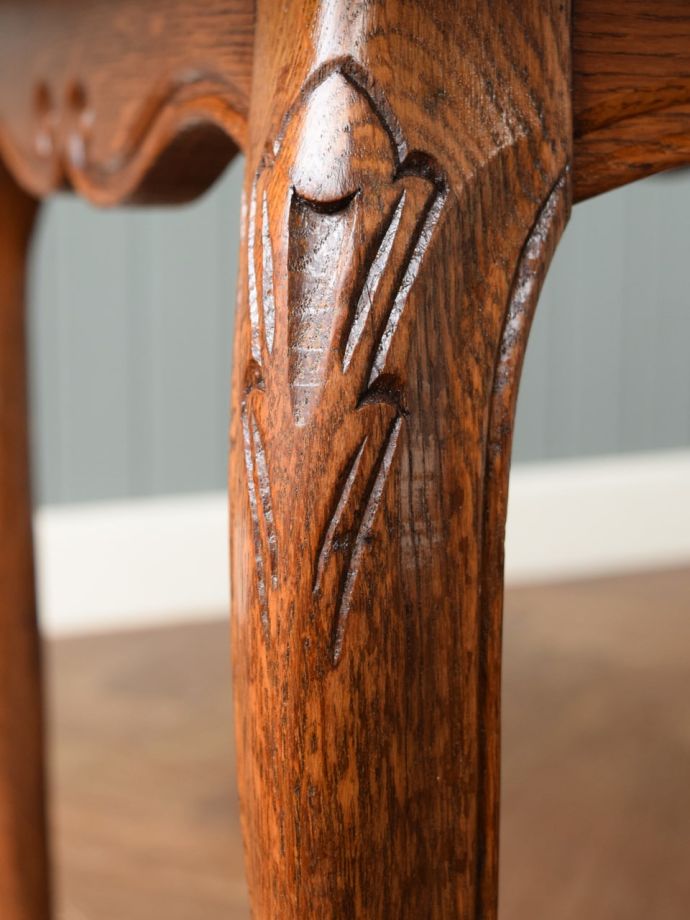 フランスらしい彫