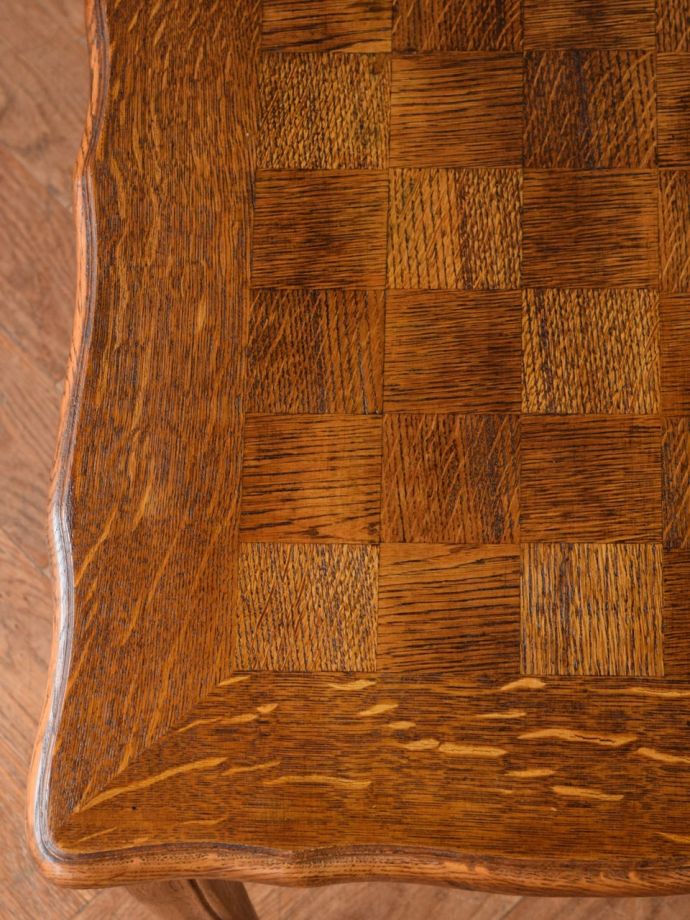 コーヒーテーブルの天板